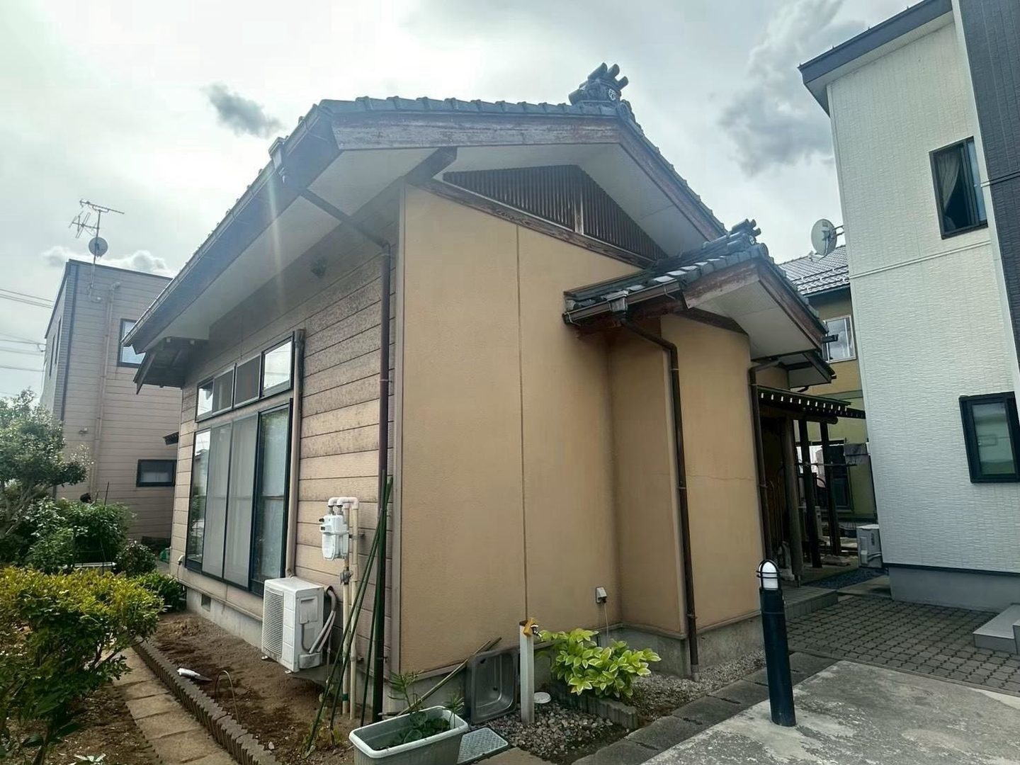 燕市 U様 外壁張り替え工事 施工前